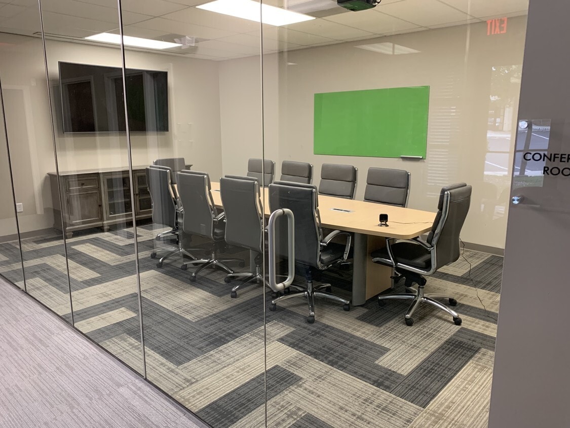 9723 Northcross Center Ct, Huntersville, NC à louer Photo intérieure– Image 1 sur 14