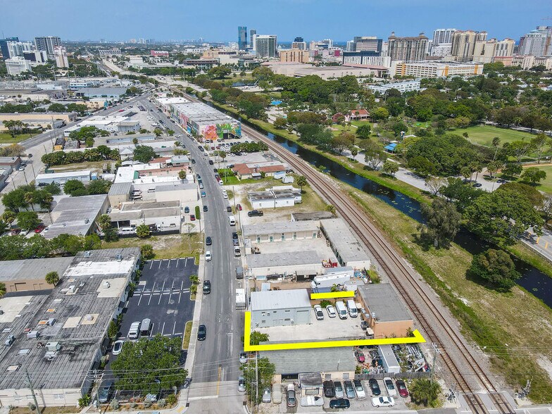 1200 Clare Ave, West Palm Beach, FL à vendre - Photo de l’immeuble – Image 2 sur 31