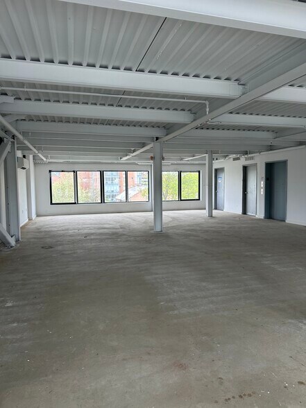 2971 Coney Island Ave, Brooklyn, NY à louer - Photo intérieure – Image 1 sur 2