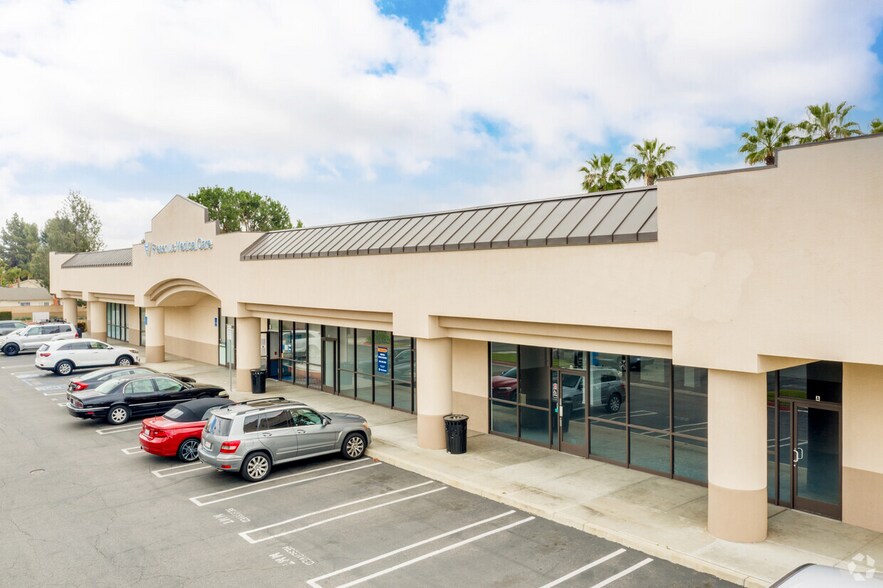 23641-23691 Via Linda, Mission Viejo, CA à louer - Photo de l’immeuble – Image 3 sur 4