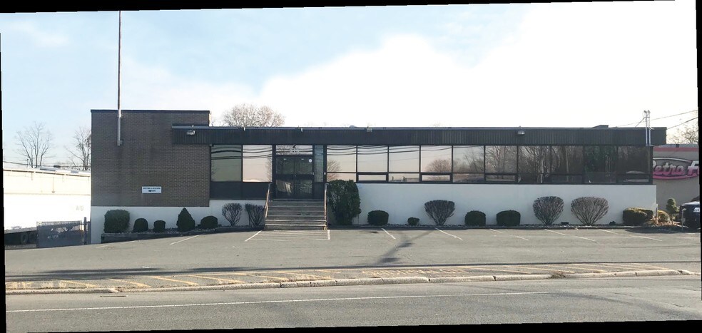 515 N Michigan Ave, Kenilworth, NJ à louer - Photo de l’immeuble – Image 1 sur 5