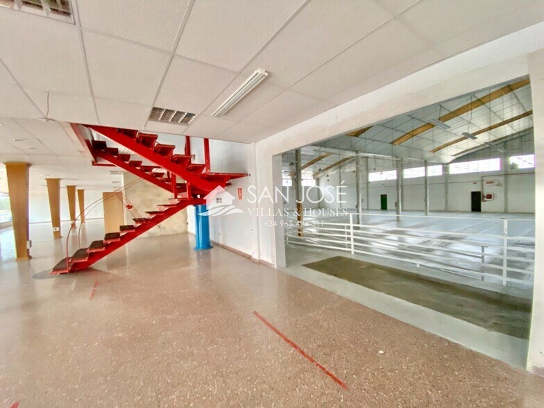 Industriel/Logistique dans Aspe, Alicante à vendre - Photo de l’immeuble – Image 2 sur 24
