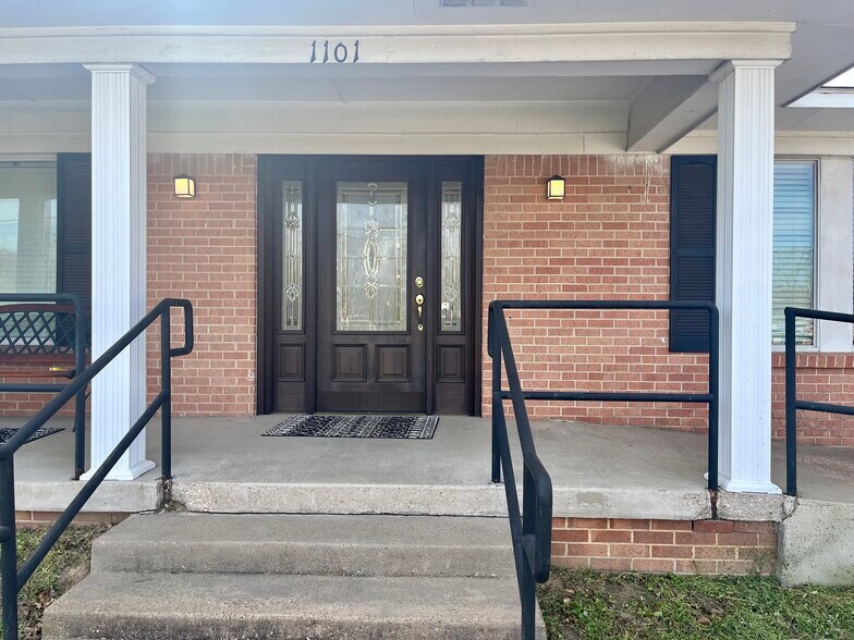 1101 S Main St, Lindale, TX à vendre - Photo de l’immeuble – Image 3 sur 25