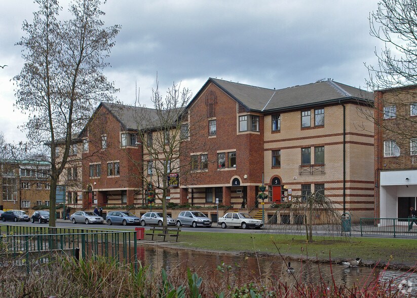 Waterhouse St, Hemel Hempstead à louer - Photo de l’immeuble – Image 3 sur 5