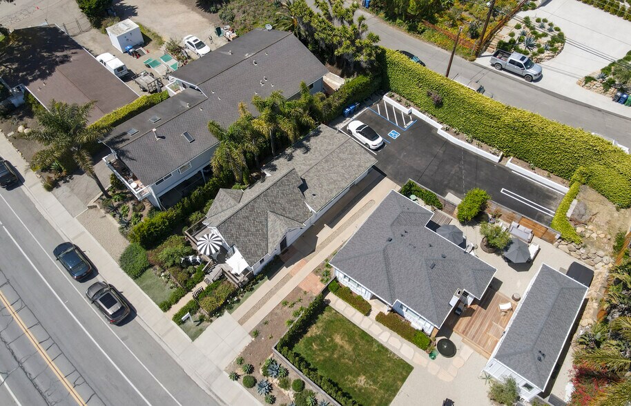 2476 Lillie Ave, Santa Barbara, CA à louer - Photo de l’immeuble – Image 2 sur 7