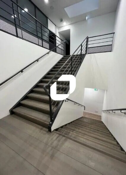 Bureau dans Les Sorinières à louer - Photo de l’immeuble – Image 2 sur 6