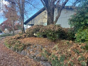 1834 Mission Blvd, Santa Rosa, CA à louer Photo intérieure– Image 2 sur 17