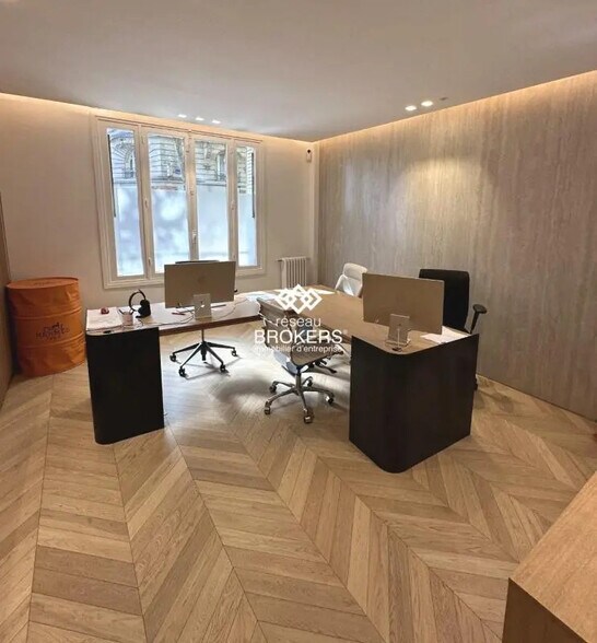 Bureau dans Paris à louer - Photo de l’immeuble – Image 2 sur 8