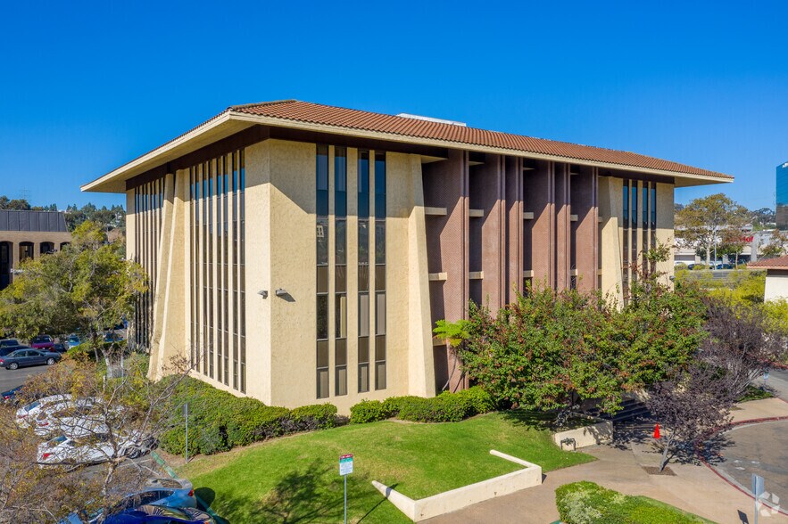 7801 Mission Center Ct, San Diego, CA à louer - Photo de l’immeuble – Image 2 sur 8
