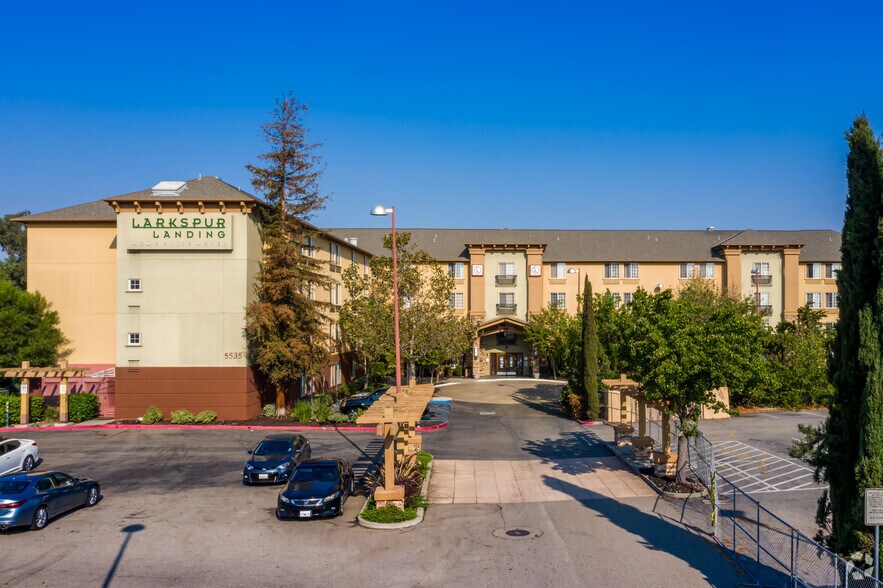 5535 Johnson Dr, Pleasanton, CA à vendre - Photo principale – Image 1 sur 6