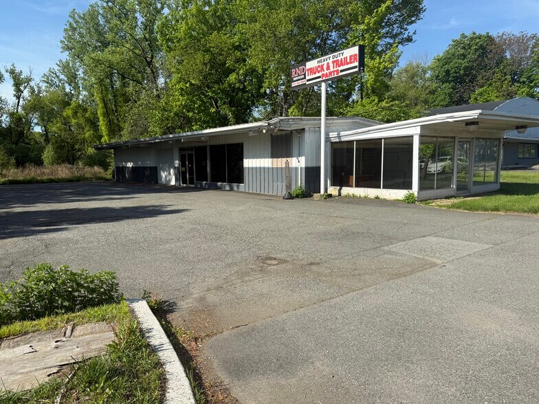 940 Rt 46 E US-46 Hwy, Kenvil, NJ à vendre - Photo de l’immeuble – Image 2 sur 8