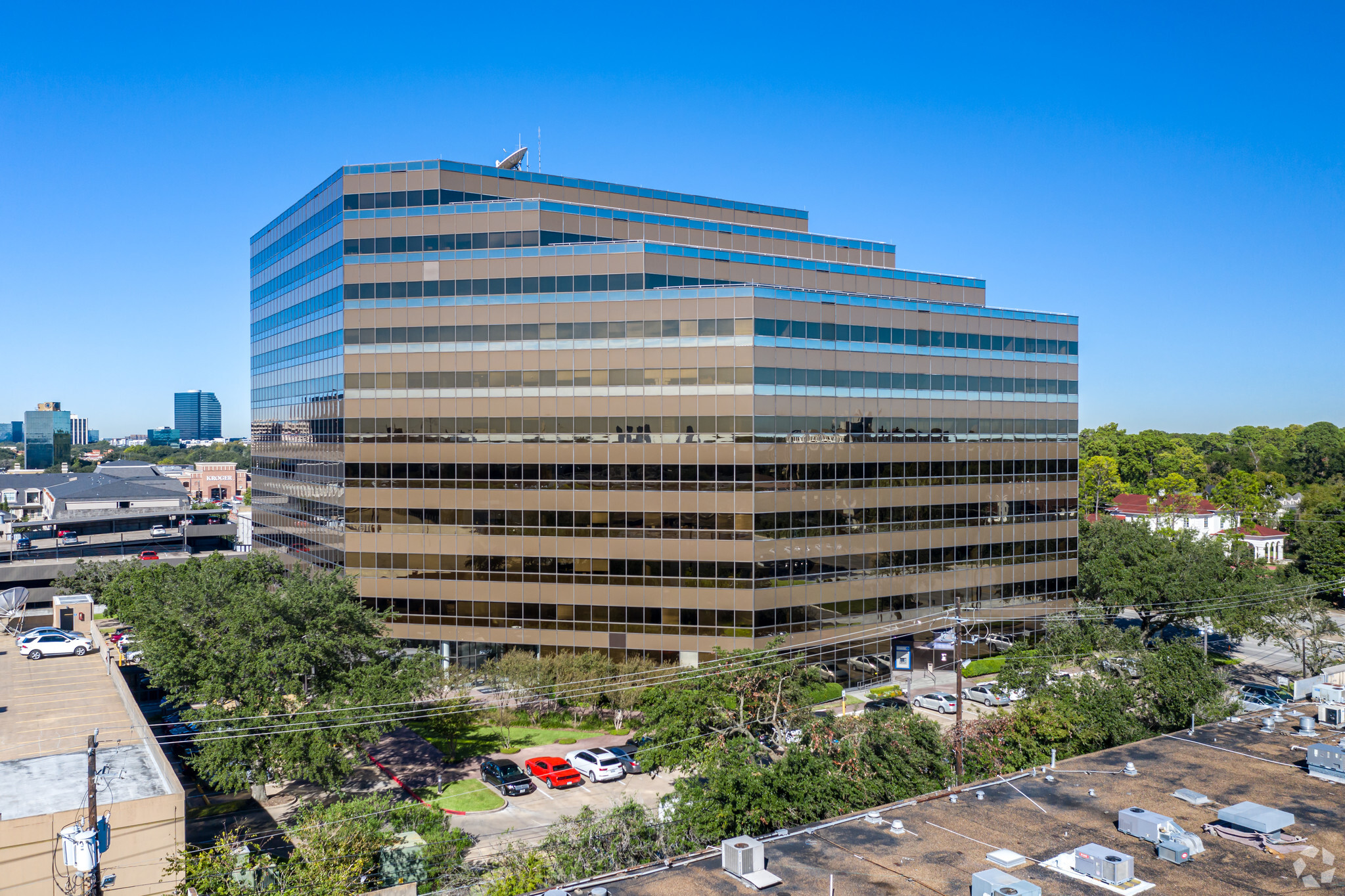 9801 Westheimer Rd, Houston, TX à louer Photo de l’immeuble– Image 1 sur 18