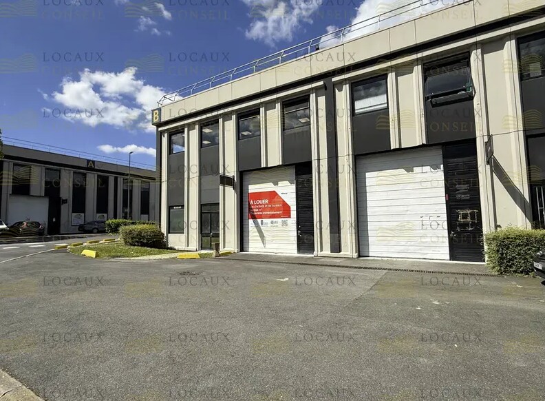 Local d’activités dans Lognes à louer Photo principale– Image 1 sur 5