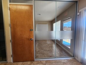 6950 Helen Of Troy, El Paso, TX à louer Photo intérieure– Image 1 sur 4