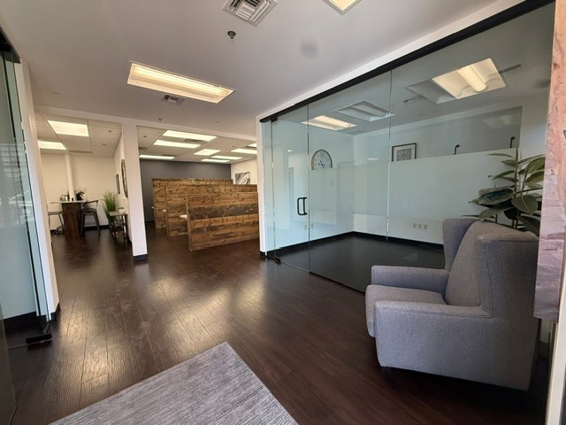 7517 S McClintock Dr, Tempe, AZ à louer - Photo intérieure – Image 3 sur 24
