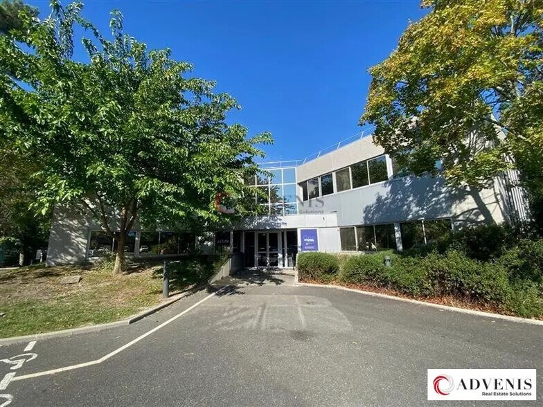 Bureau dans Mérignac à louer - Photo de l’immeuble – Image 1 sur 12