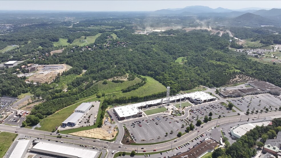 0 Teaster Ln, Pigeon Forge, TN à vendre - Aérien – Image 2 sur 3