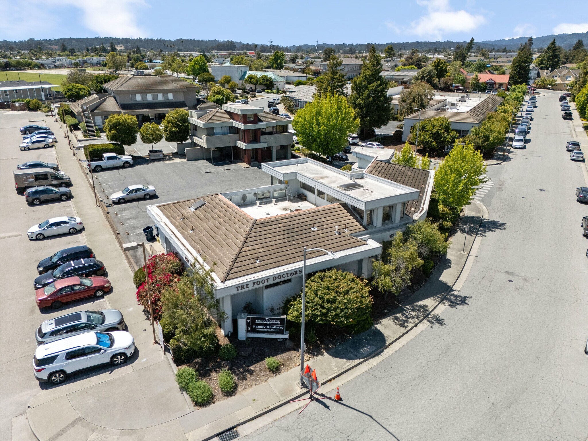 47 Penny Ln, Watsonville, CA à vendre Photo de l’immeuble– Image 1 sur 51