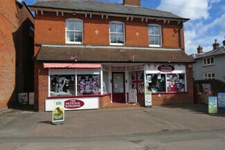 Plus de détails pour High St, Hartley Wintney - Local commercial à louer