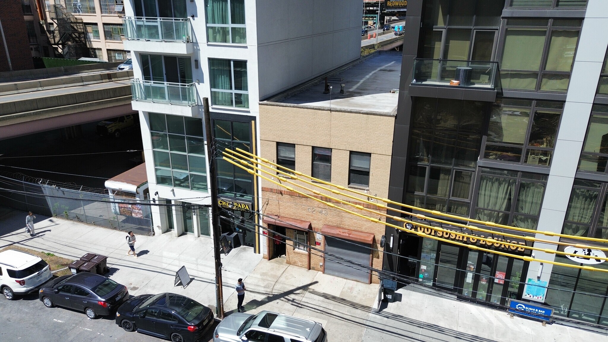 42-40 Crescent Street, Long Island City, NY à louer Photo de l’immeuble– Image 1 sur 4