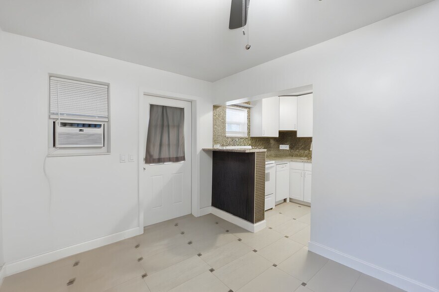 823 NW 3rd St, Pompano Beach, FL à vendre - Photo de l’immeuble – Image 2 sur 33
