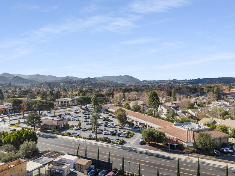 4601-4711 Lakeview Canyon Rd, Westlake Village, CA à louer - Photo de l’immeuble – Image 3 sur 29