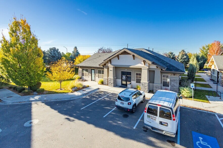 3405 W Bavaria St, Eagle, ID à louer - Photo de l’immeuble – Image 2 sur 9