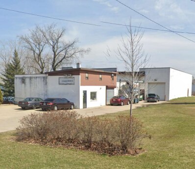 5652 & 5672 S 13th St portefeuille de 2 biens à vendre sur LoopNet.fr - Photo de l’immeuble – Image 2 sur 12