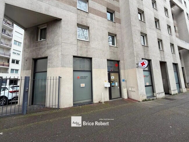 Plus de détails pour 16 Rue Paul Cazeneuve, Lyon - Local commercial à louer