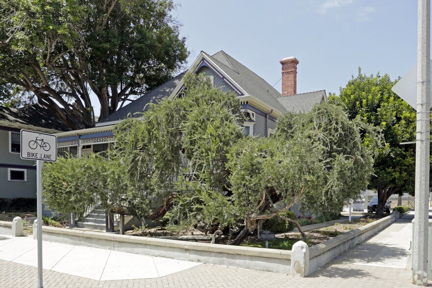 107 Figueroa St, Ventura, CA à louer - Photo de l’immeuble – Image 3 sur 8