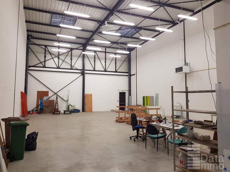 Industriel/Logistique dans Collégien à louer - Photo de l’immeuble – Image 3 sur 11