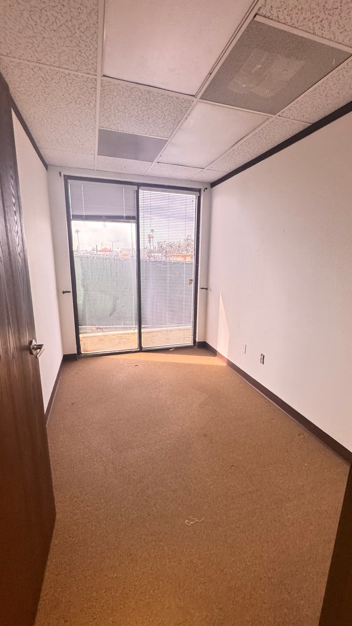 435 W Orange Show Ln, San Bernardino, CA à louer Photo de l’immeuble– Image 1 sur 5