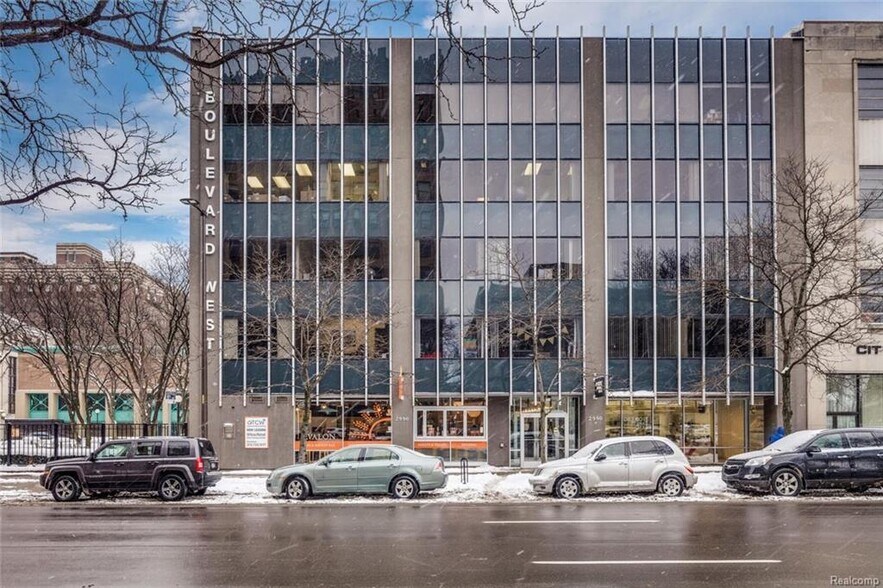 2990 W Grand Blvd, Detroit, MI à louer - Photo de l’immeuble – Image 2 sur 9