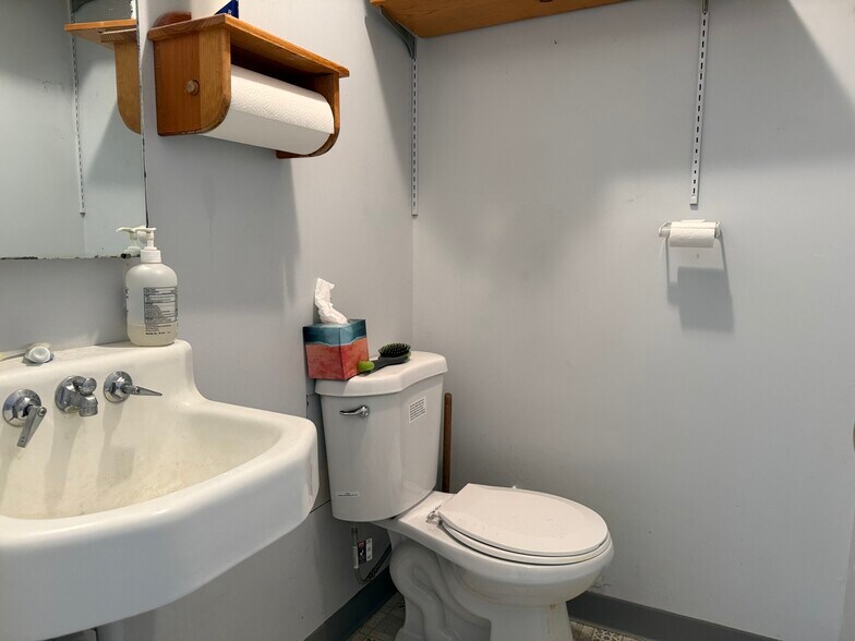 40 N McDow St, Susanville, CA à vendre - Photo intérieure – Image 3 sur 23