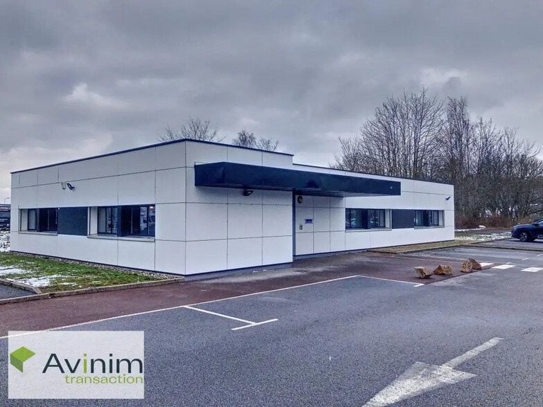 Bureau dans Saint-Dié-des-Vosges à vendre - Photo de l’immeuble – Image 2 sur 11