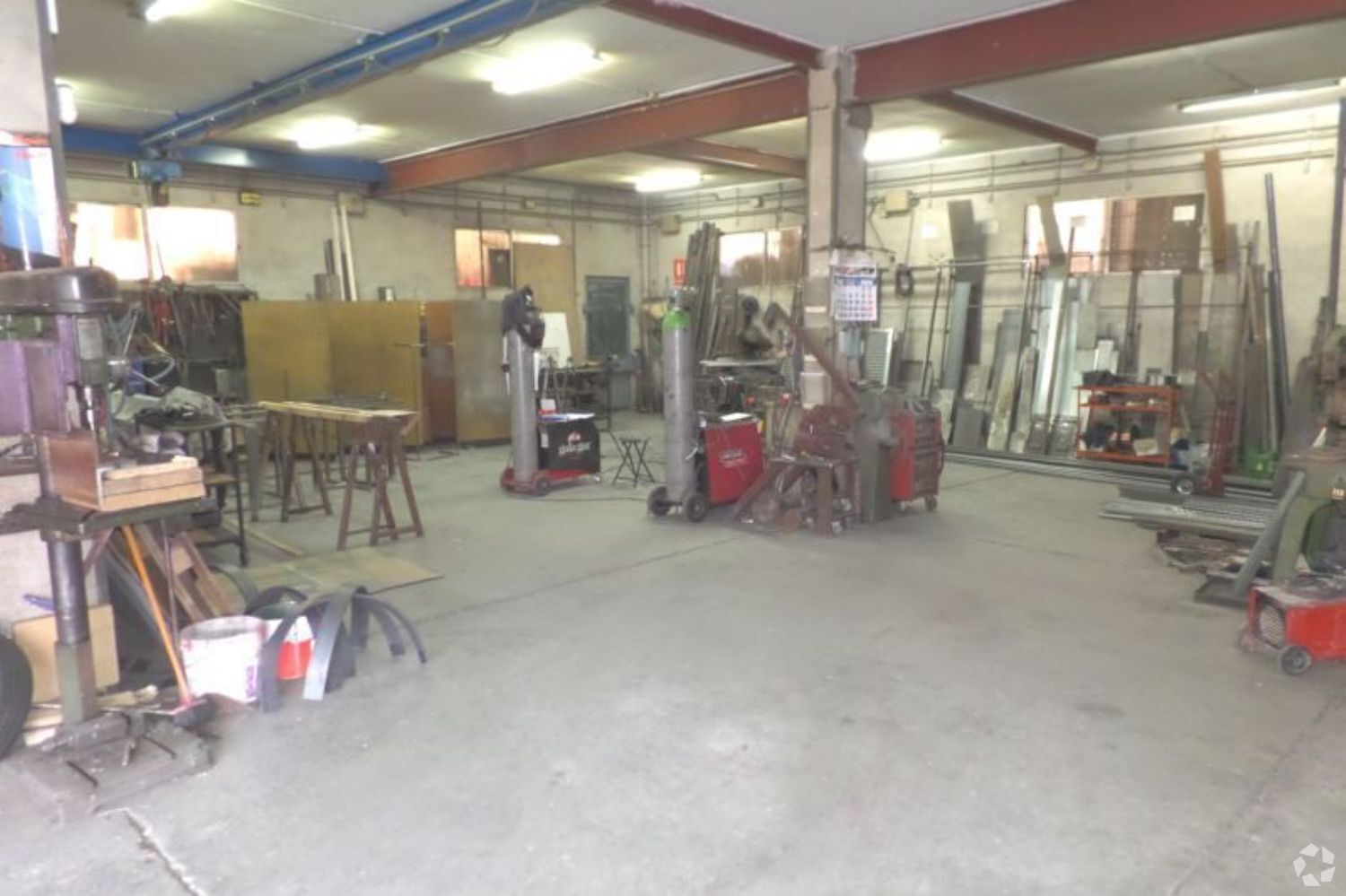 Industriel/Logistique dans Leganés, Madrid à vendre Photo de l’immeuble– Image 1 sur 12