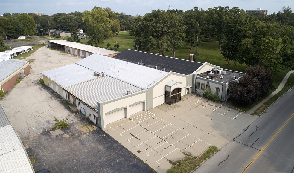 700 N Macarthur Blvd, Springfield, IL à louer - Aérien – Image 1 sur 6