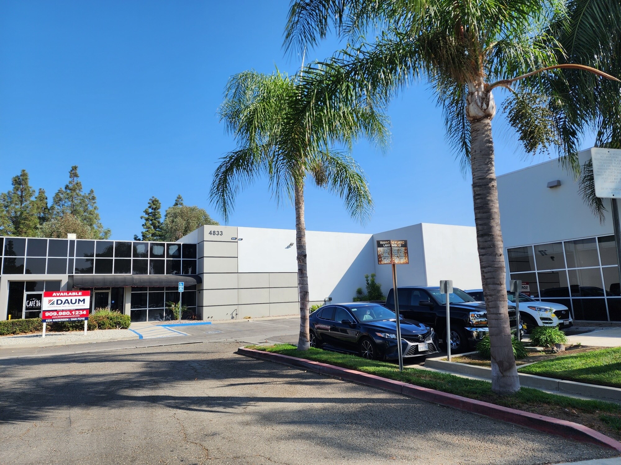 4833 Lanier Rd, Chino, CA à vendre Photo de l’immeuble– Image 1 sur 19