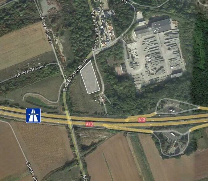 Local d'activités dans Épône à vendre - Photo de l’immeuble – Image 3 sur 13