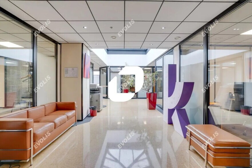 Bureau dans Villiers-sur-Marne à vendre - Photo intérieure – Image 2 sur 12