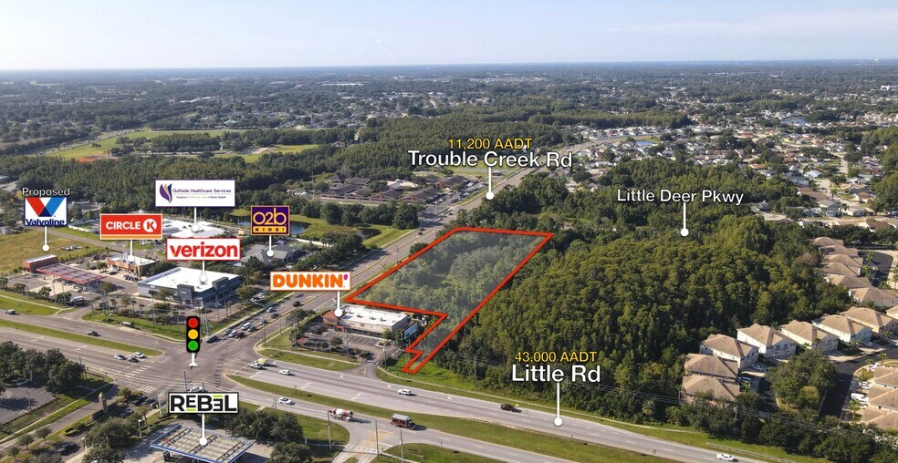 8689 Trouble Creek Rd, New Port Richey, FL à vendre - Photo de l’immeuble – Image 3 sur 3