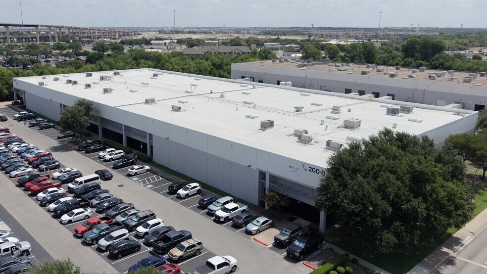 200 Parker Dr, Austin, TX à louer - Photo de l’immeuble – Image 3 sur 4