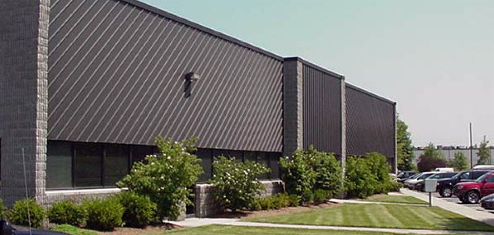 50 Williams Pky, East Hanover, NJ à louer - Photo de l’immeuble – Image 2 sur 5