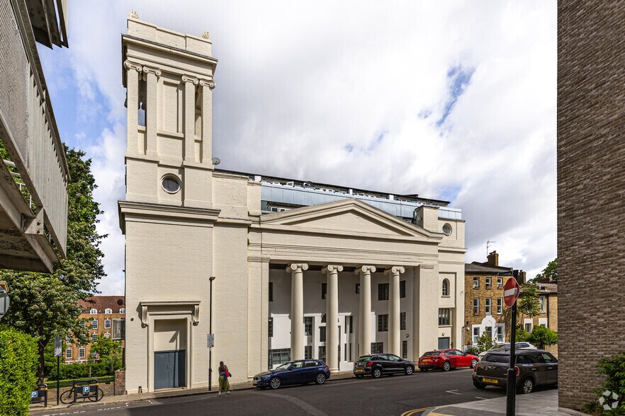 Chillingworth Rd, Londres à louer - Photo de l’immeuble – Image 1 sur 29