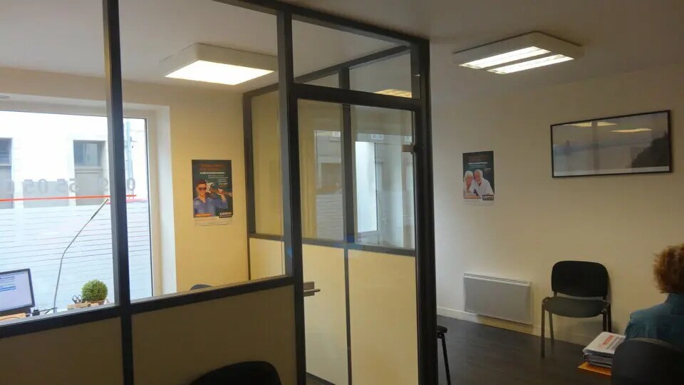 Local commercial dans Quimper à louer - Photo de l’immeuble – Image 2 sur 3