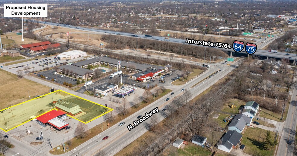 1951 N Broadway, Lexington, KY à vendre - Photo de l’immeuble – Image 1 sur 18
