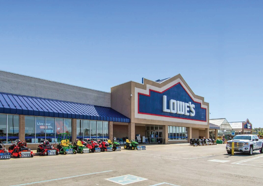 1369 Division St, Adrian, MI à vendre Photo de l’immeuble– Image 1 sur 9