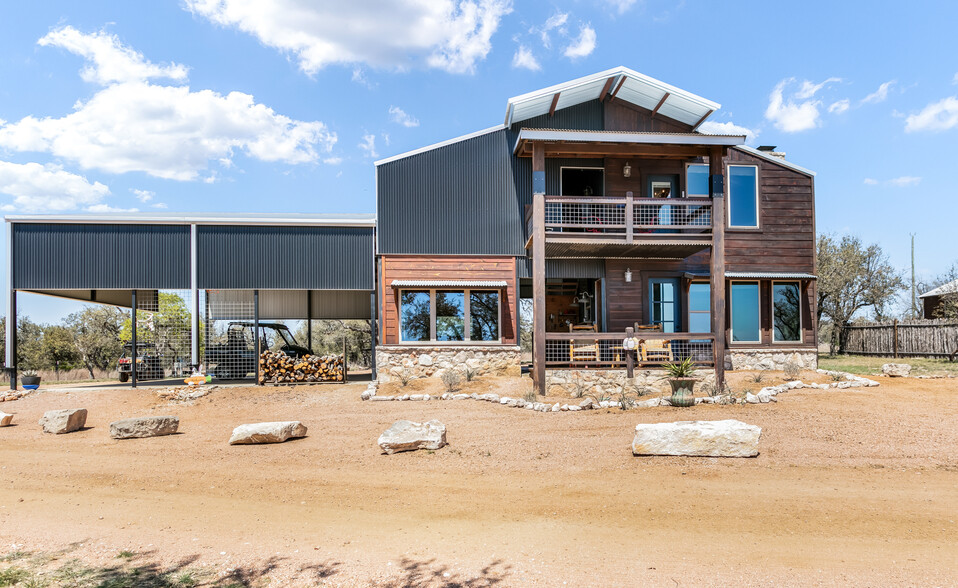 100 Five Star Trl, Fredericksburg, TX à vendre - Photo principale – Image 1 sur 58