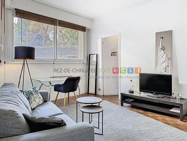 Plus de détails pour Bureau à louer