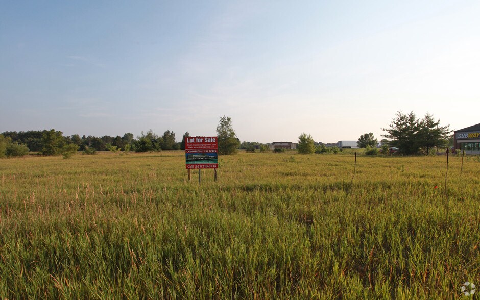 13525 Business Center Dr, Elk River, MN à vendre - Photo de l’immeuble – Image 2 sur 3